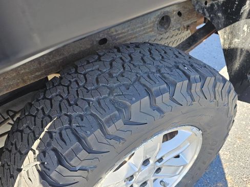 Used 2008 GMC Sierra 1500 SLT w/ SLE/SLT Trailering Package image 10