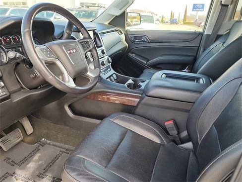 Used 2018 GMC Yukon SLT w/ HD Trailering Package image 13