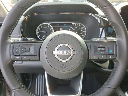 Certified 2025 Nissan Pathfinder SL w/ SL Premium Package image 22