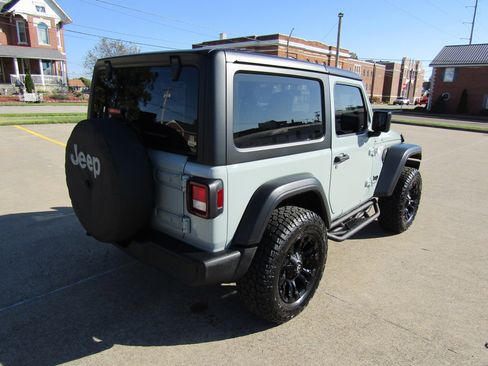 Used 2024 Jeep Wrangler Sport image 3
