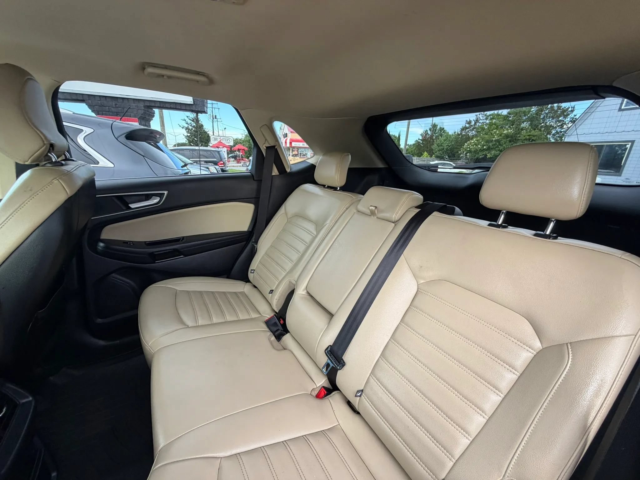 Used 2019 Ford Edge SEL w/ Equipment Group 201A FWD image 15
