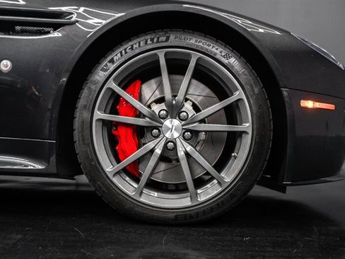 Used 2016 Aston Martin V8 Vantage S RWD image 34