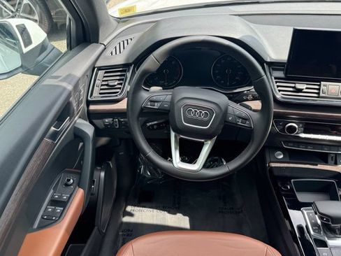 Certified 2023 Audi Q5 2.0T Premium w/ Convenience Package AWD/4WD image 15