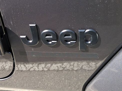 New 2026 Jeep Gladiator Sport image 13