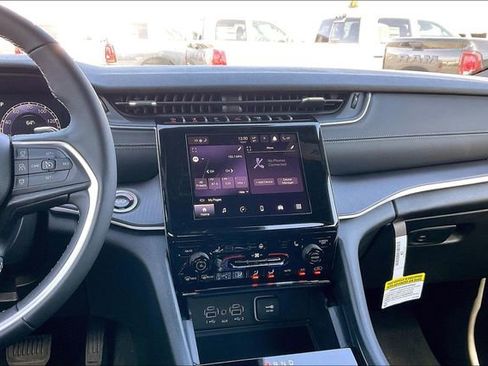 New 2026 Jeep Grand Cherokee Laredo X AWD/4WD image 7