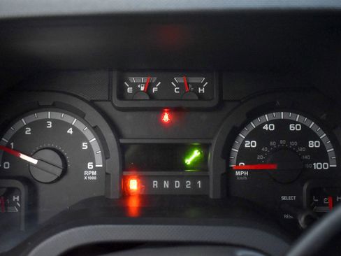 Used 2014 Ford E-250 and Econoline 250 w/ Commercial Cargo Van Package image 14