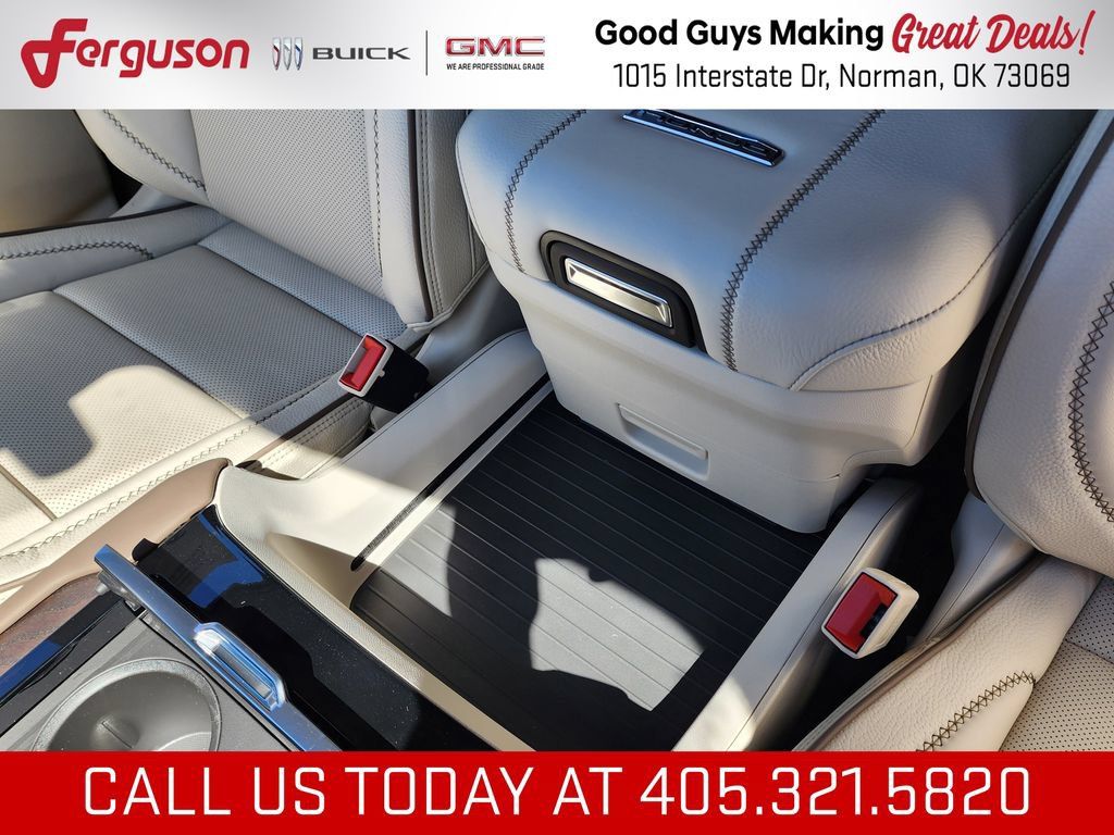 New 2026 GMC Yukon Denali w/ Denali Reserve Package AWD/4WD image 38
