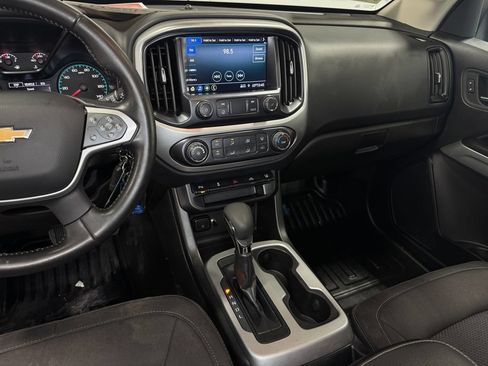 Used 2022 Chevrolet Colorado LT w/ Fleet Safety Package AWD/4WD image 21
