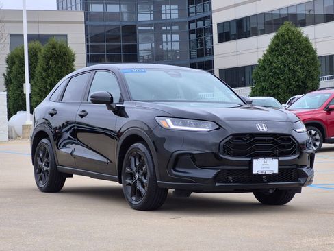 Used 2023 Honda HR-V Sport image 5