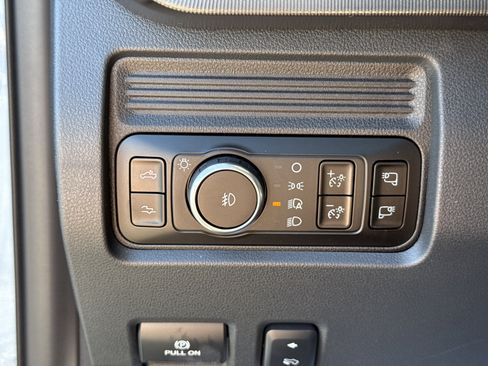 Certified 2026 Ford F250 Platinum image 26