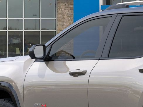 New 2026 GMC Terrain AT4 w/ Technology Package II image 12