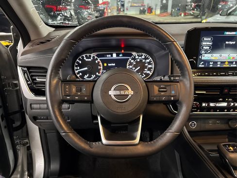 Used 2022 Nissan Rogue SL w/ SL Premium Package image 23