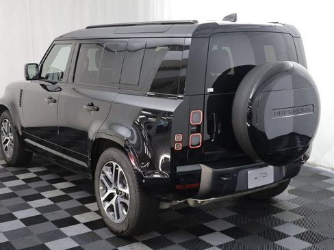 Certified 2026 Land Rover Defender 110 X-Dynamic SE AWD/4WD image 16