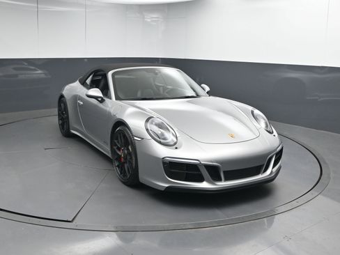 Certified 2017 Porsche 911 Carrera GTS image 31