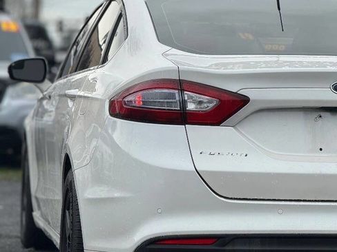 Used 2016 Ford Fusion SE image 11