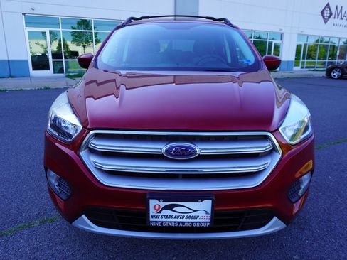 Used 2018 Ford Escape SE AWD/4WD image 2