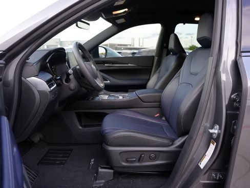 Certified 2026 INFINITI QX60 Sport AWD/4WD image 16