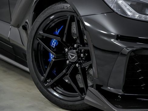 Used 2019 Chevrolet Corvette ZR1 RWD image 4