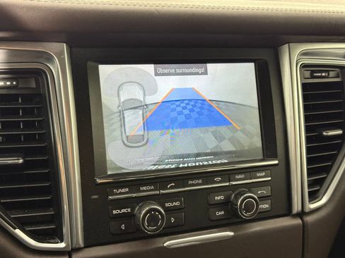 Used 2015 Porsche Macan S image 30