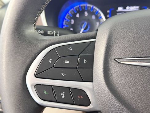 Used 2023 Chrysler Voyager LX FWD image 22