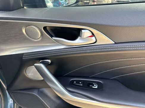 Used 2022 Kia Stinger GT2 image 17