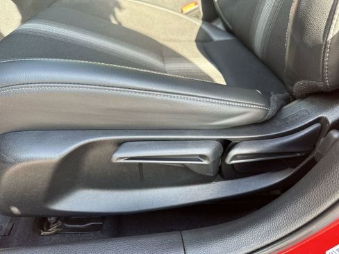 Used 2022 Honda Civic Sport image 14