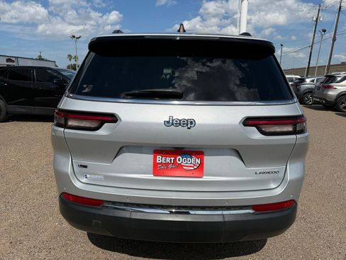 Used 2023 Jeep Grand Cherokee L Laredo RWD image 6