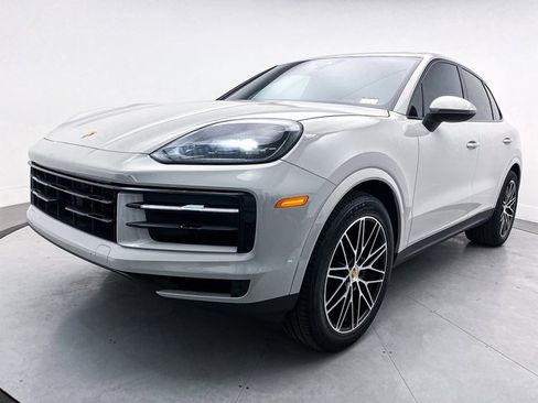 Used 2024 Porsche Cayenne image 21