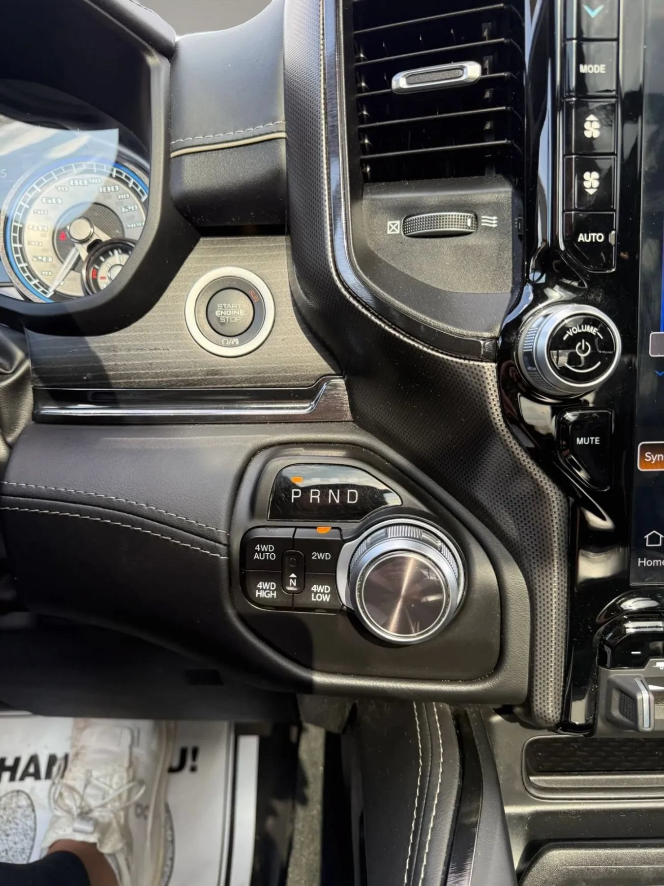 Used 2022 RAM 1500 Limited w/ (RED) Edition AWD/4WD image 31