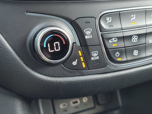 Certified 2024 Chevrolet Equinox LT AWD/4WD image 32