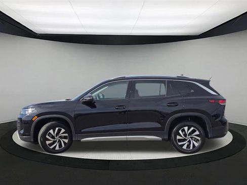 New 2025 Volkswagen Tiguan S AWD/4WD image 4
