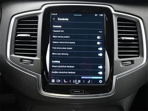 Used 2023 Volvo XC90 B5 Core image 20