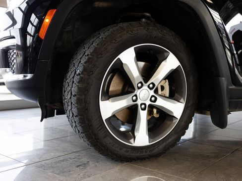 Used 2021 Jeep Grand Cherokee L Limited image 8