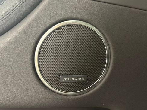 Used 2025 Land Rover Discovery Sport S AWD/4WD image 29