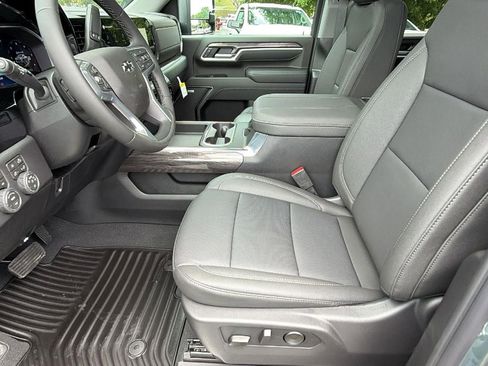 New 2026 Chevrolet Silverado 2500 LTZ w/ Trail Boss Package AWD/4WD image 4