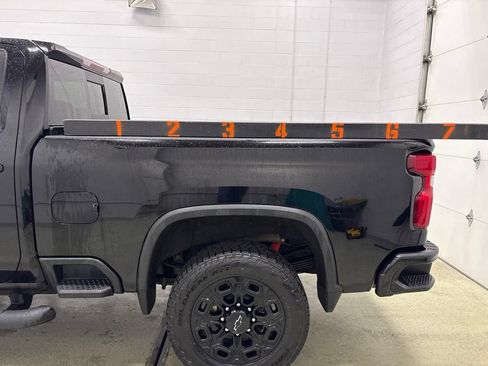 Used 2022 Chevrolet Silverado 3500 LT w/ All Star Edition AWD/4WD image 12