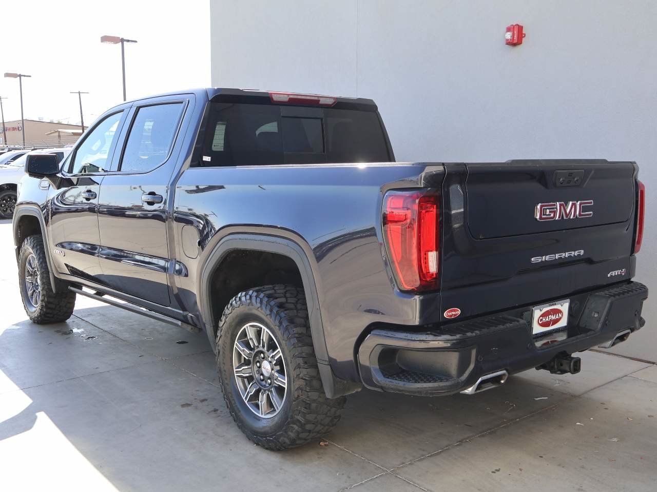 Used 2024 GMC Sierra 1500 AT4 w/ AT4 Premium Package AWD/4WD image 3