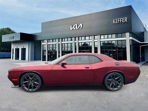 Used 2019 Dodge Challenger R/T w/ Driver Convenience Group image 5