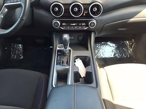 Used 2023 Nissan Sentra SR w/ Electronics Package image 11