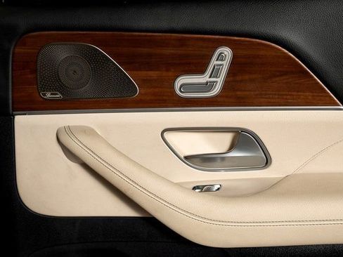 Used 2022 Mercedes-Benz GLS 450 4MATIC image 63