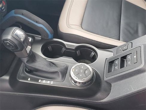 Used 2023 Ford Bronco Wildtrak image 24