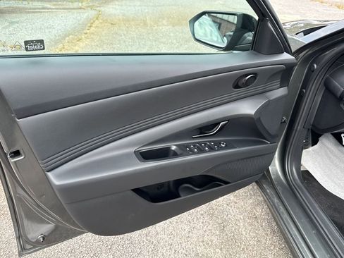 New 2025 Hyundai Elantra Sport image 10