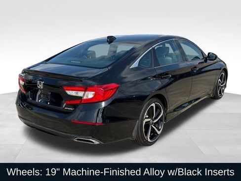 Used 2018 Honda Accord Sport image 9
