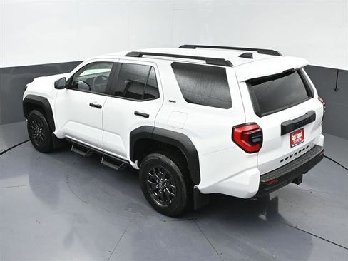 Used 2025 Toyota 4Runner SR5 AWD/4WD image 41