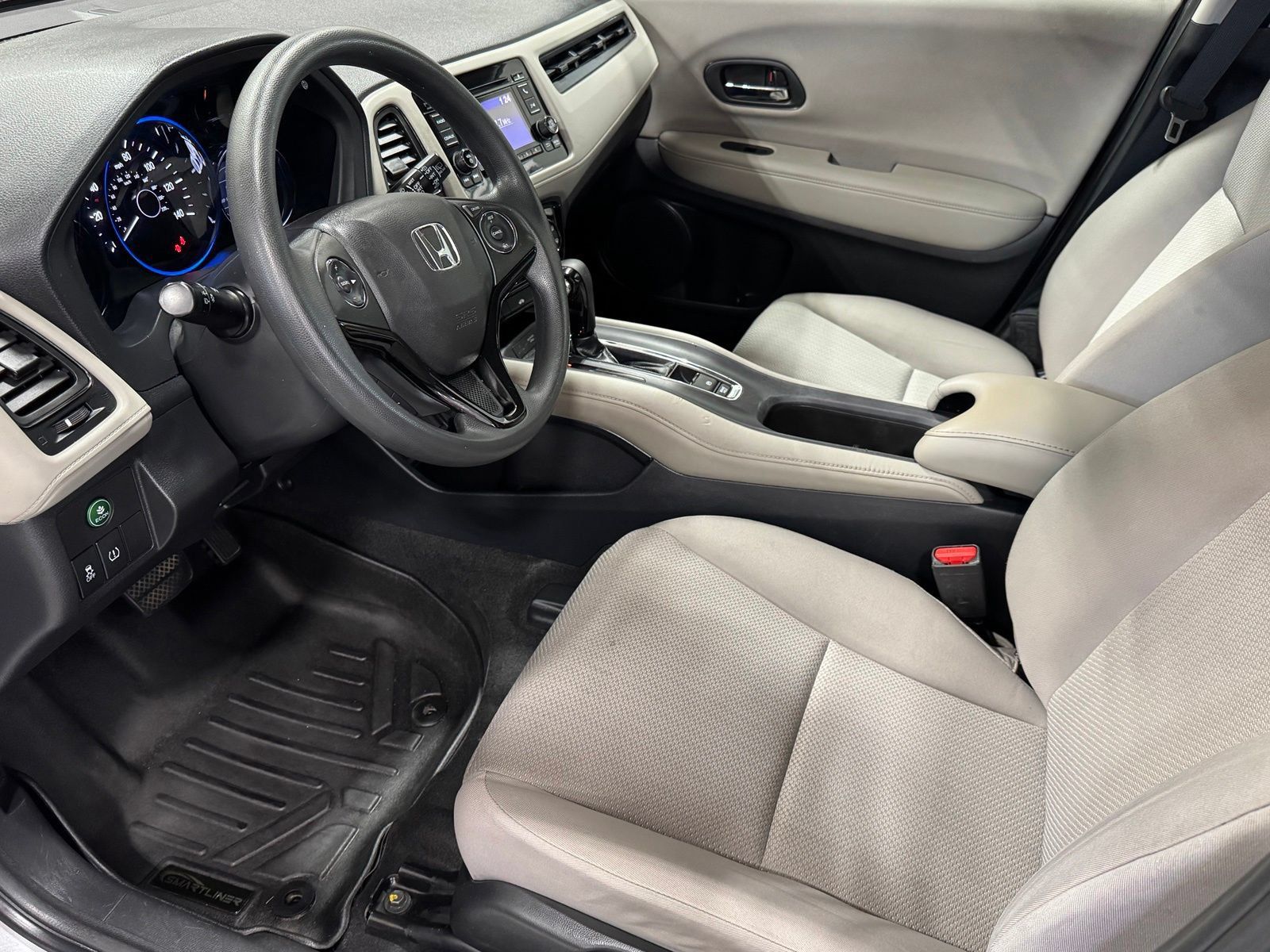Used 2018 Honda HR-V LX image 16