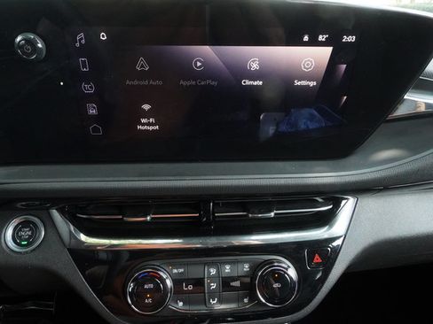 Used 2025 Buick Envista Sport Touring w/ Convenience I Package FWD image 13