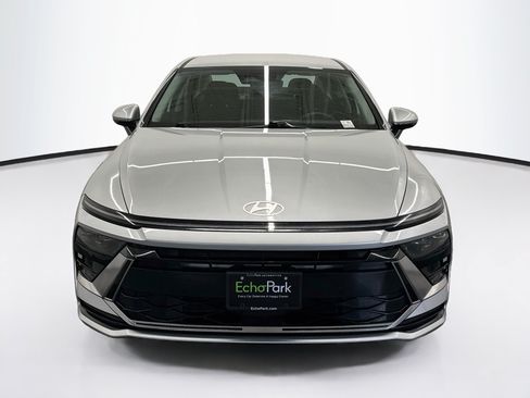 Used 2024 Hyundai Sonata SEL FWD image 2