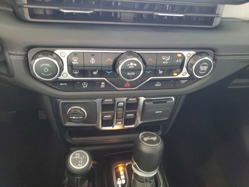 Used 2024 Jeep Wrangler Sahara w/ Dual Top Group image 20