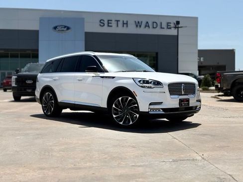 Used 2023 Lincoln Aviator Reserve w/ Equipment Group 201A AWD/4WD image 1