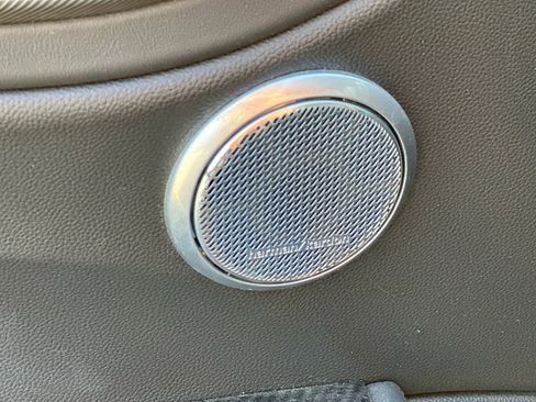 Used 2017 Alfa Romeo Giulia Ti w/ TI 19" Sport Package image 23